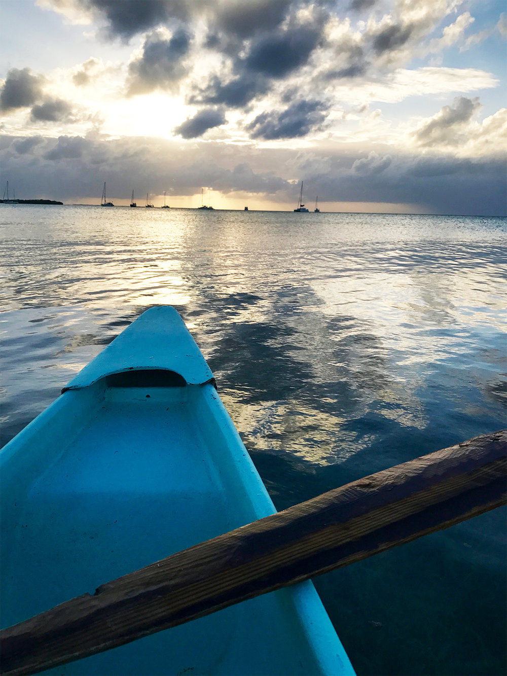 Caye Caulker Belize kayak | Sapphire & Elm Travel Co.