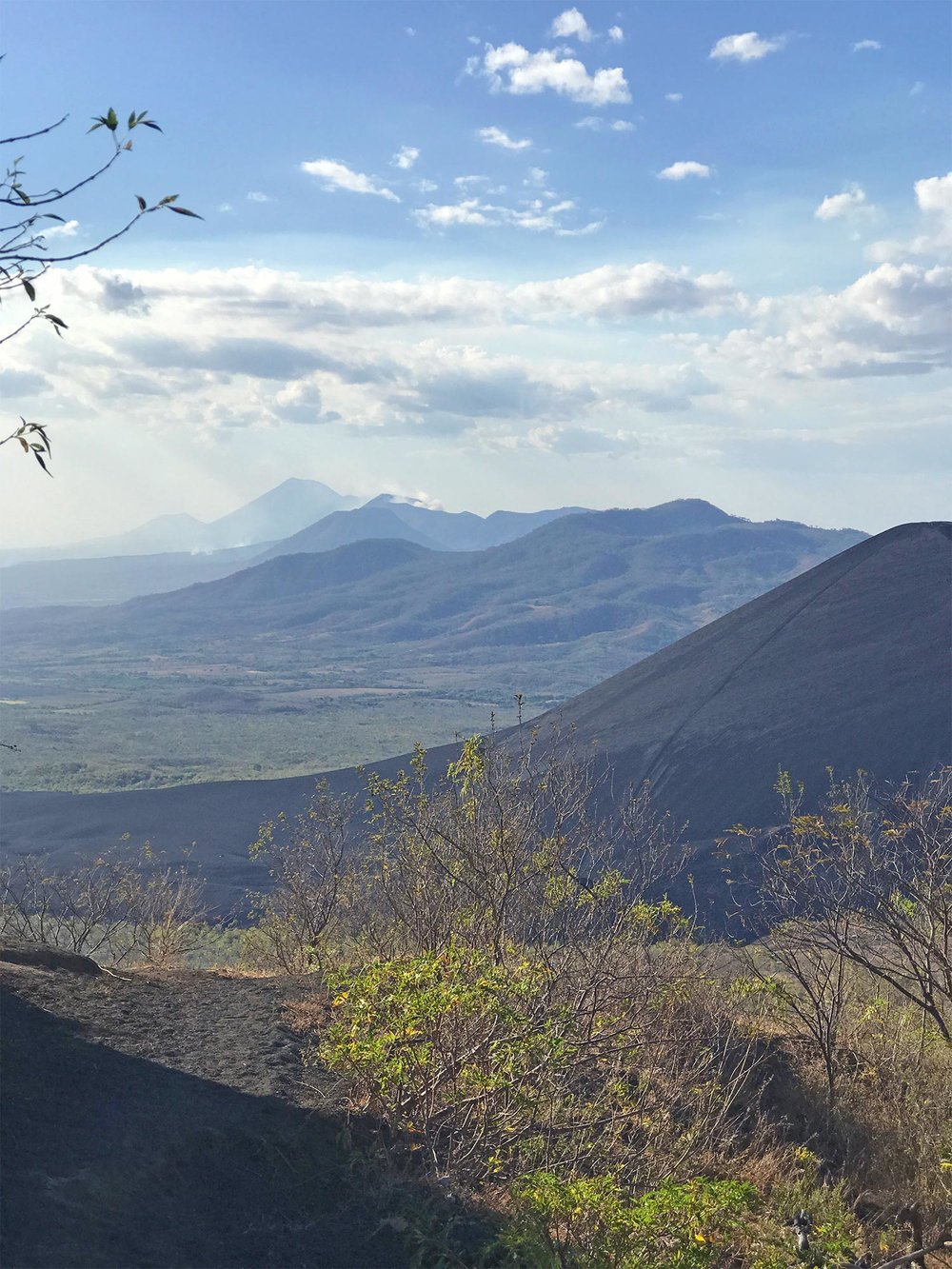Hiking El Hoyo volcano in Nicaragua