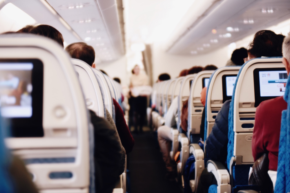 airplane travel prevent jet lag