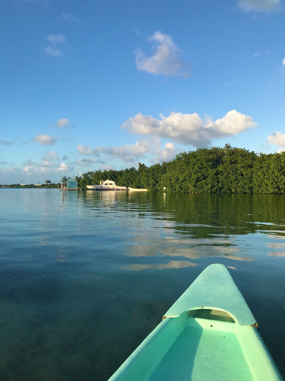 Caye Caulker Belize kayak | Sapphire & Elm Travel Co.