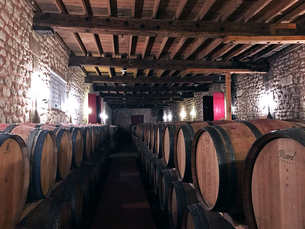 Bordeaux-wine-barrel-room.jpg